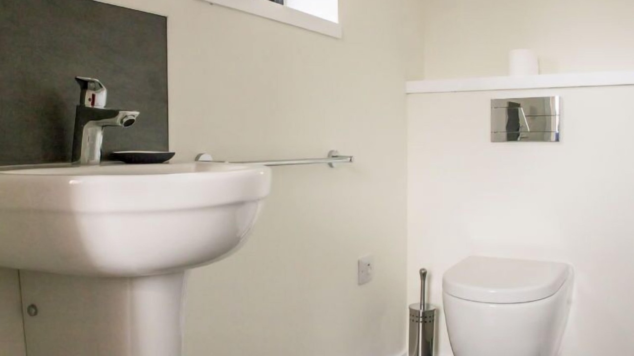 Photo of Bathroom in Roskhill
