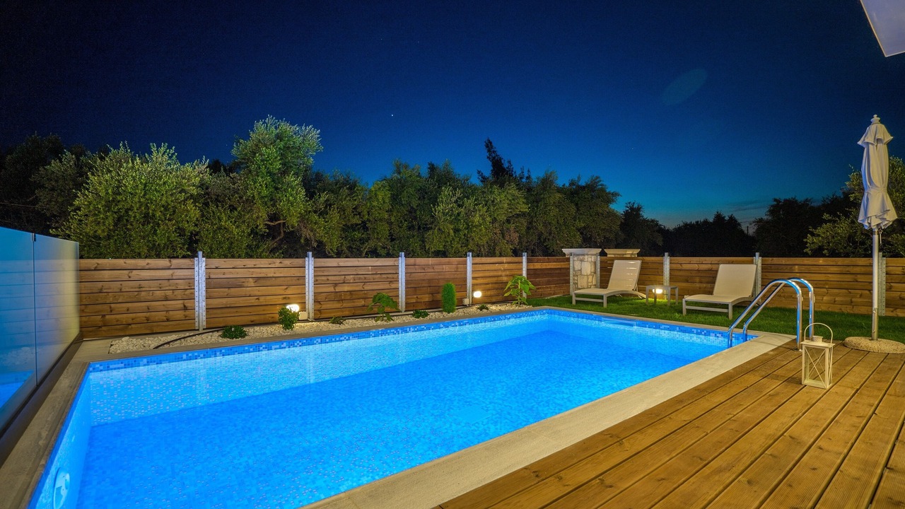 Photo of Outdoor in Alikanas