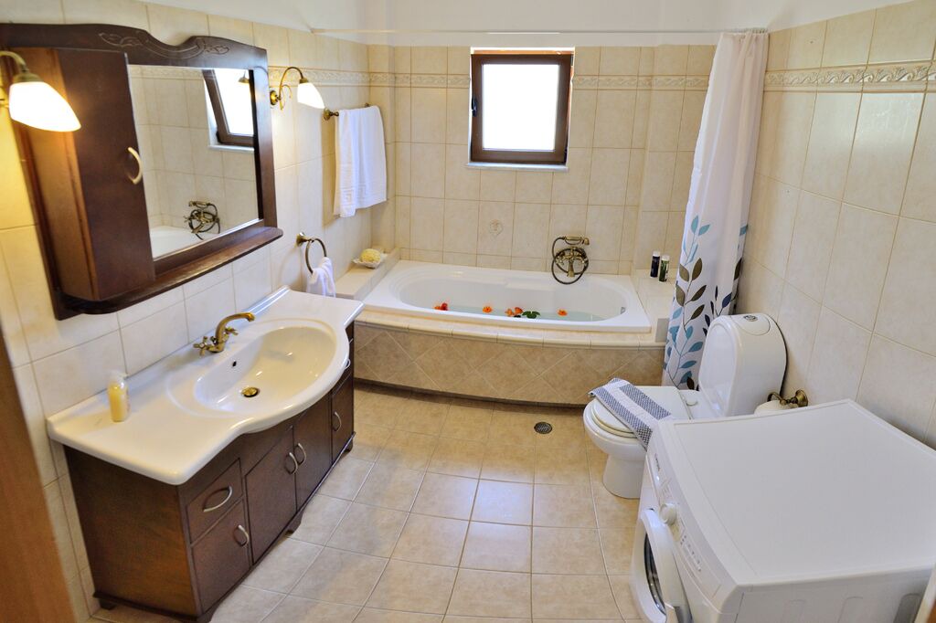 Photo of Bathroom in Nopigia