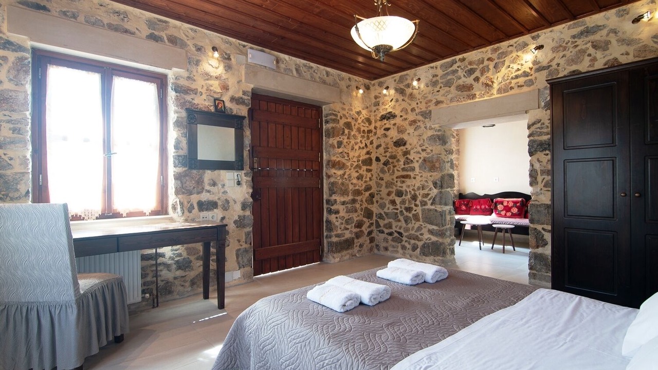 Photo of Bedroom in Impros