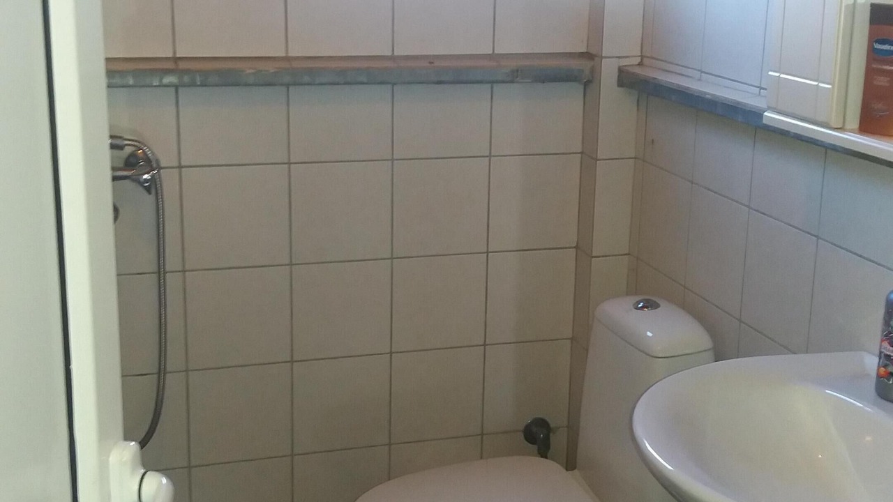 Photo of Bathroom in Skines