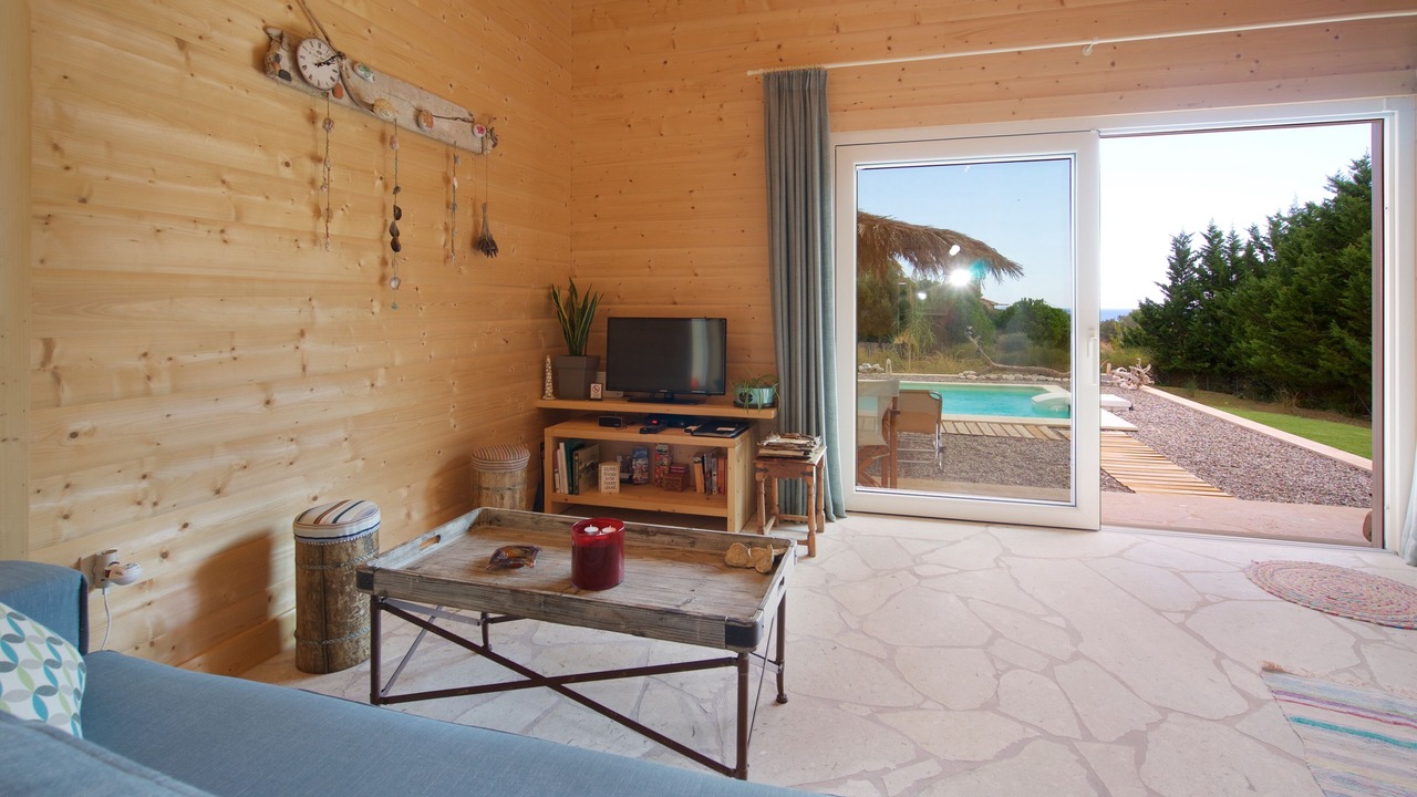 Photo of Livingroom in Karavados