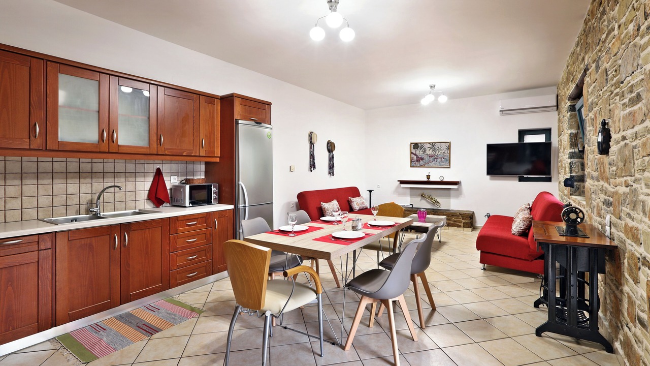 Photo of Others in Anatoli