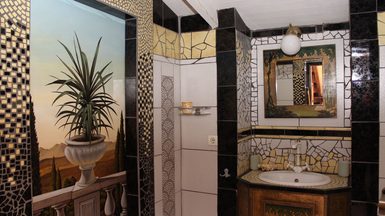 Photo of Bathroom in Kallirakhi