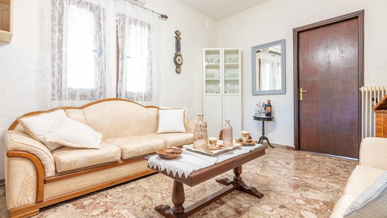 Photo of Livingroom in Avdou
