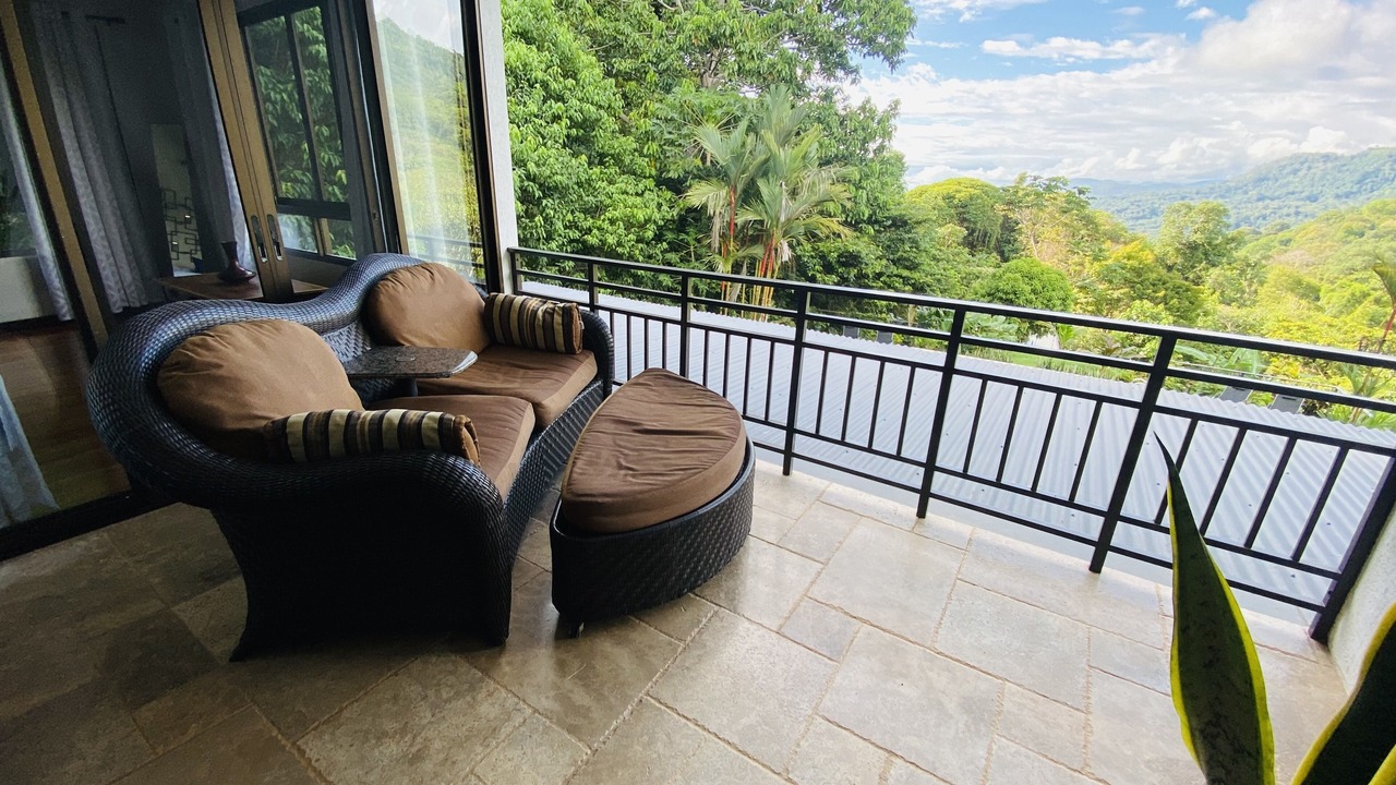 Photo of Patio Balcony in Dominical