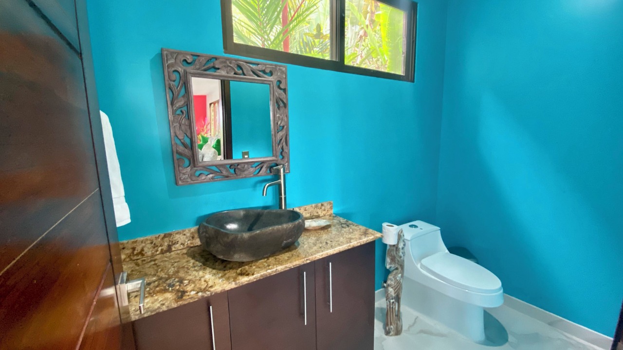 Photo of Bathroom in Dominical