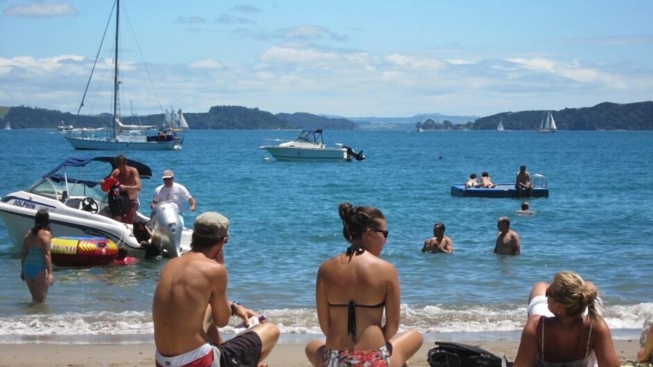 Photo of Others in Russell