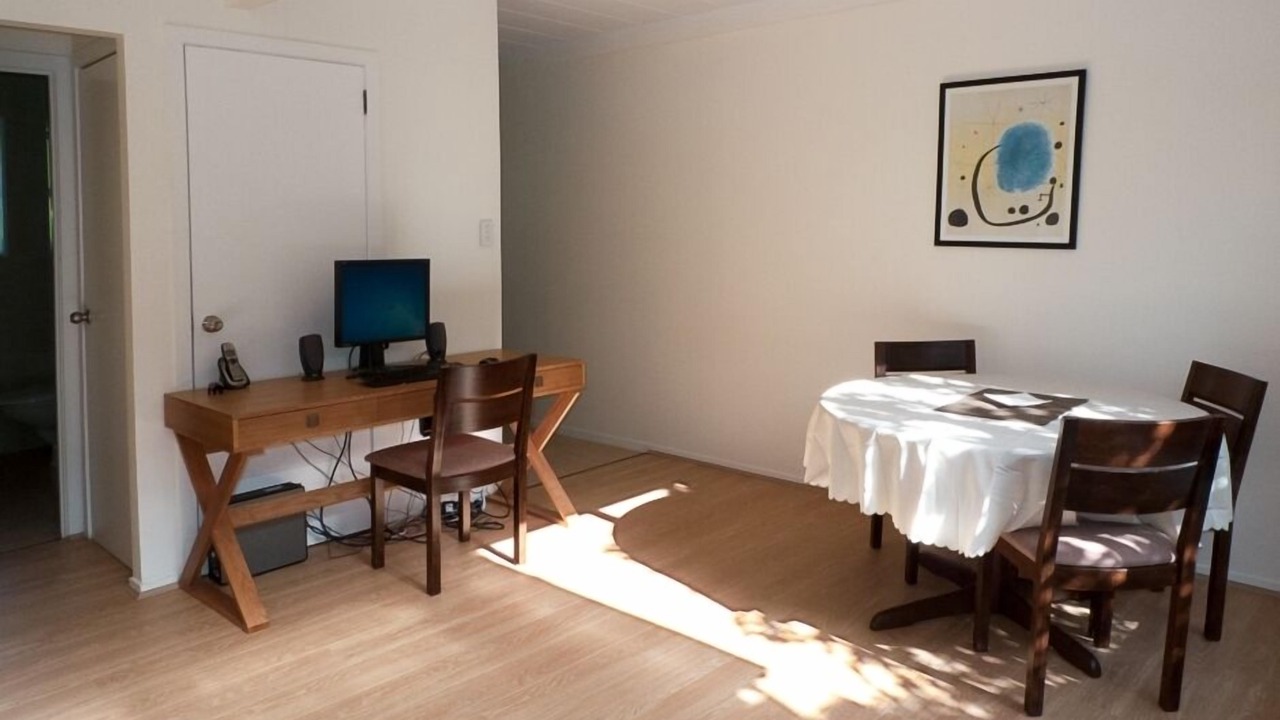 Photo of Livingroom in Castor Bay