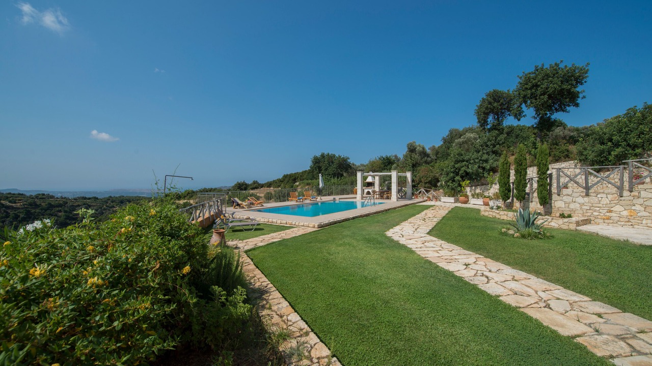 Photo of Outdoor in Keramota