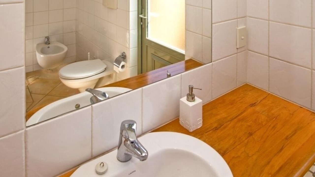 Photo of Bathroom in Onetangi