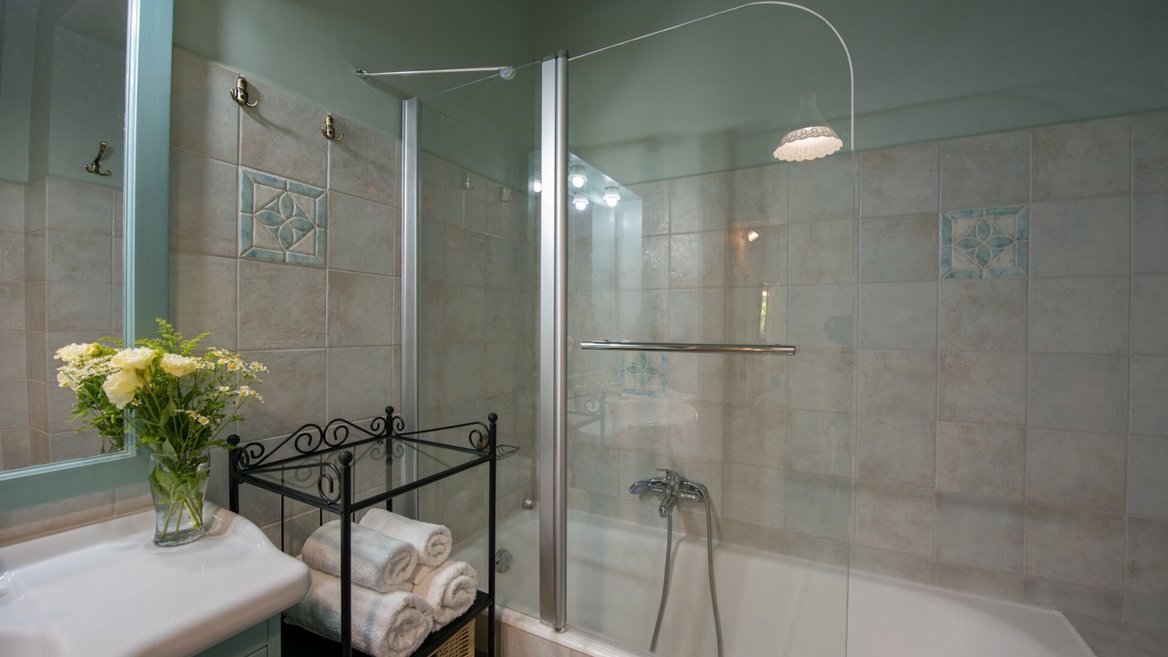 Photo of Bathroom in Kaligata