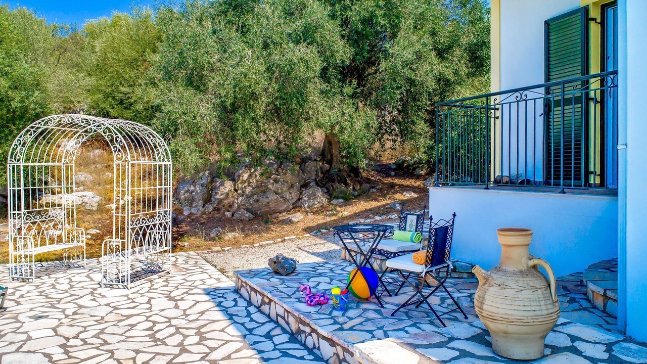 Photo of Patio Balcony in Agios Ilias