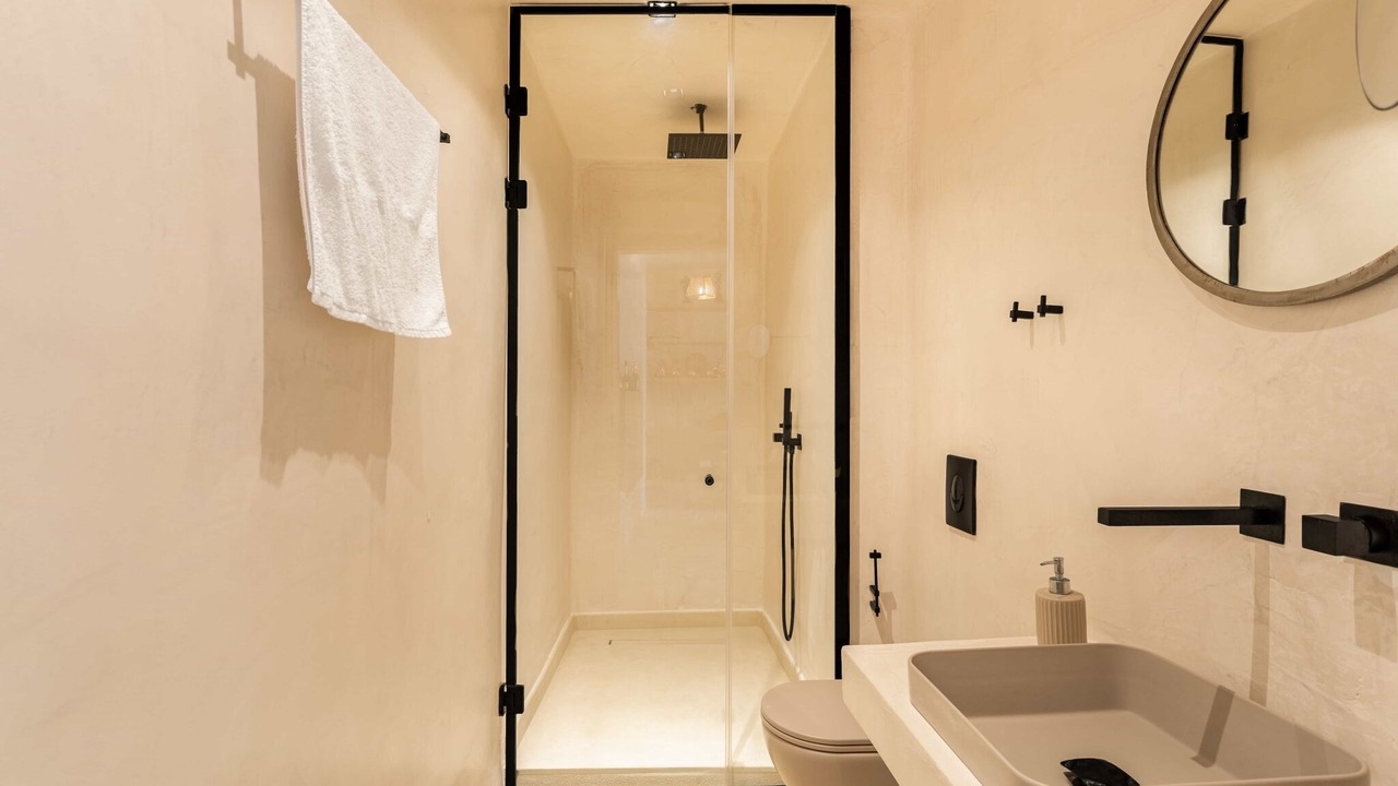 Photo of Bathroom in Kanalia