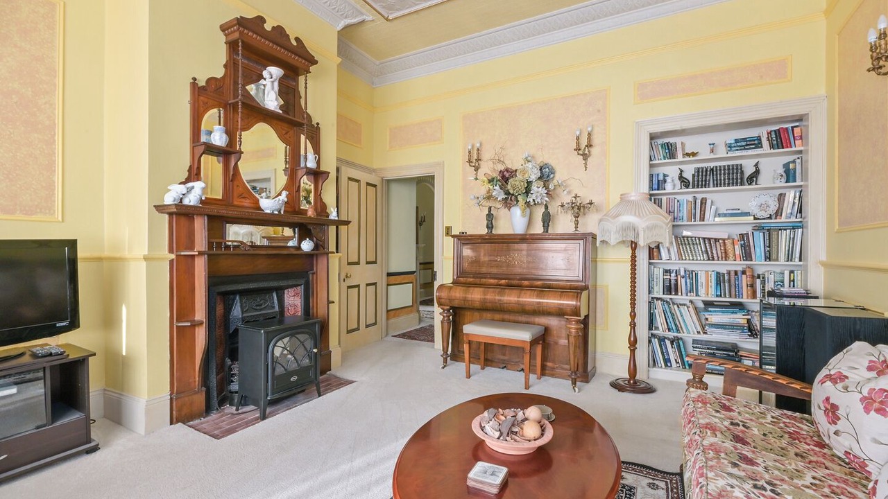 Photo of Livingroom in Launceston CBD