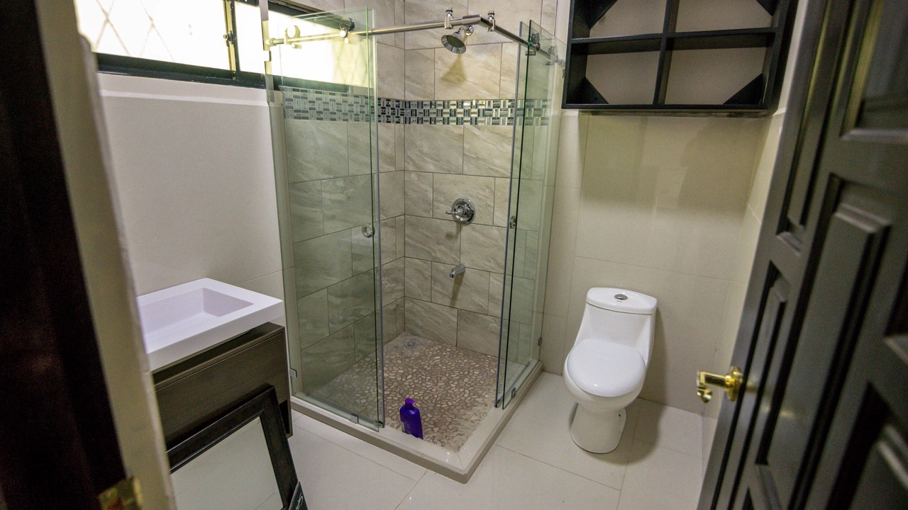 Photo of Bathroom in Aserri