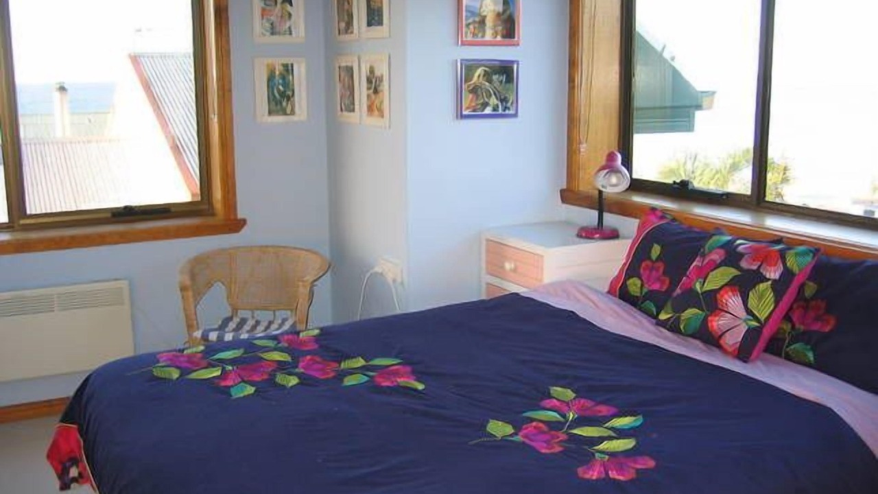 Photo of Bedroom in Penguin
