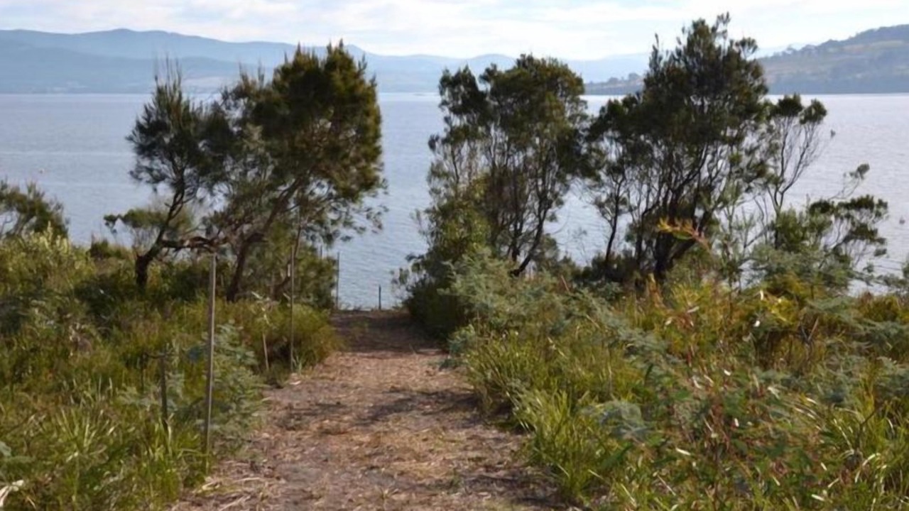 Photo of Outdoor in Dennes Point
