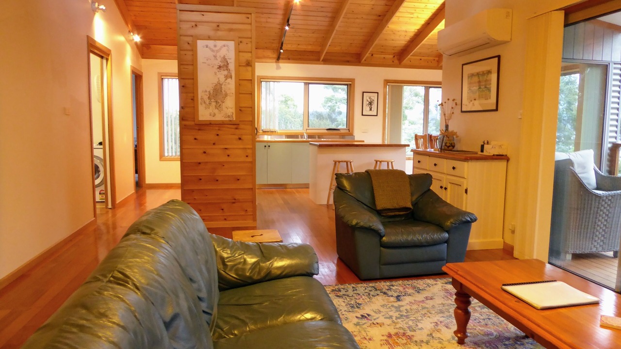 Photo of Livingroom in Dennes Point