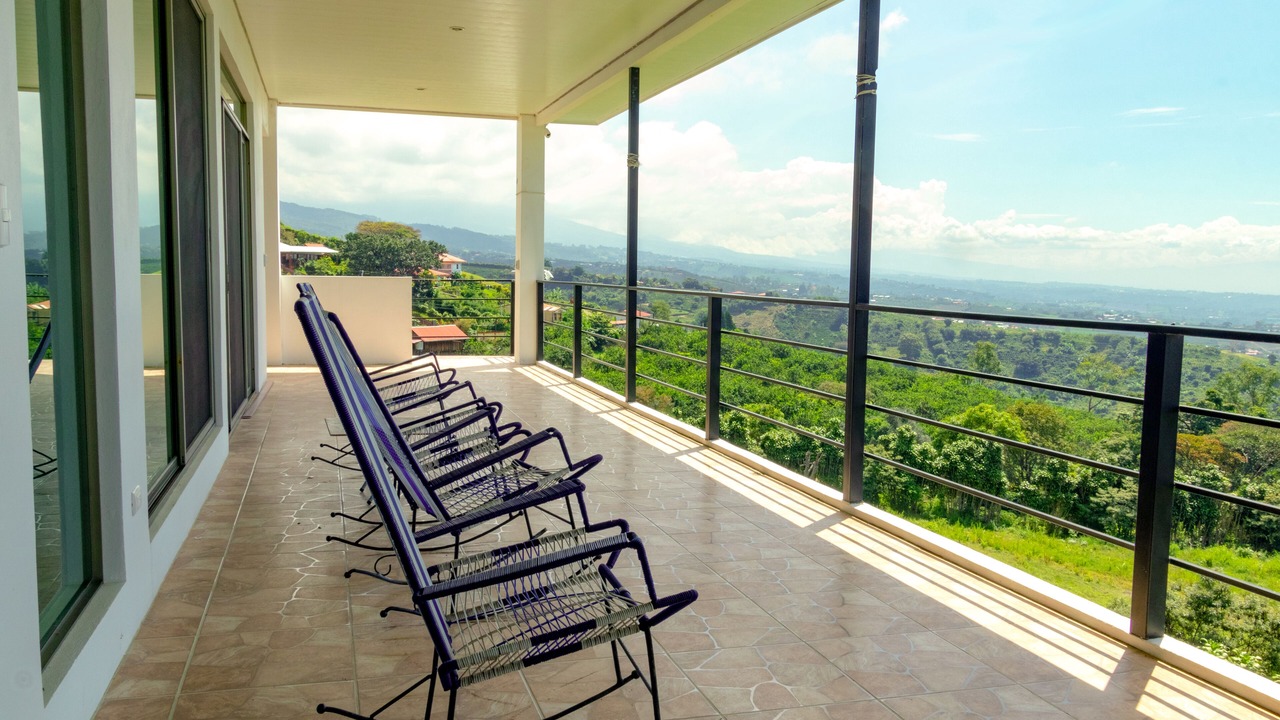 Photo of Patio Balcony in Cajon