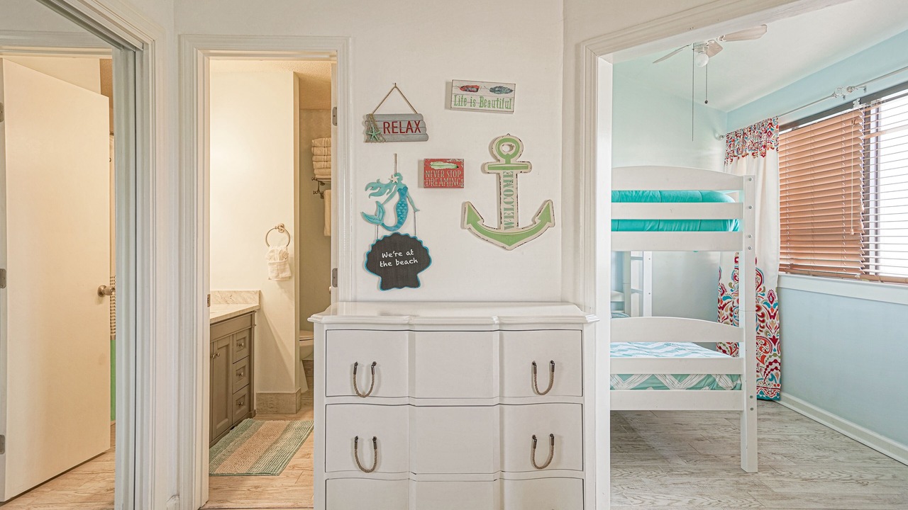 Photo of Others in Holiday Isle