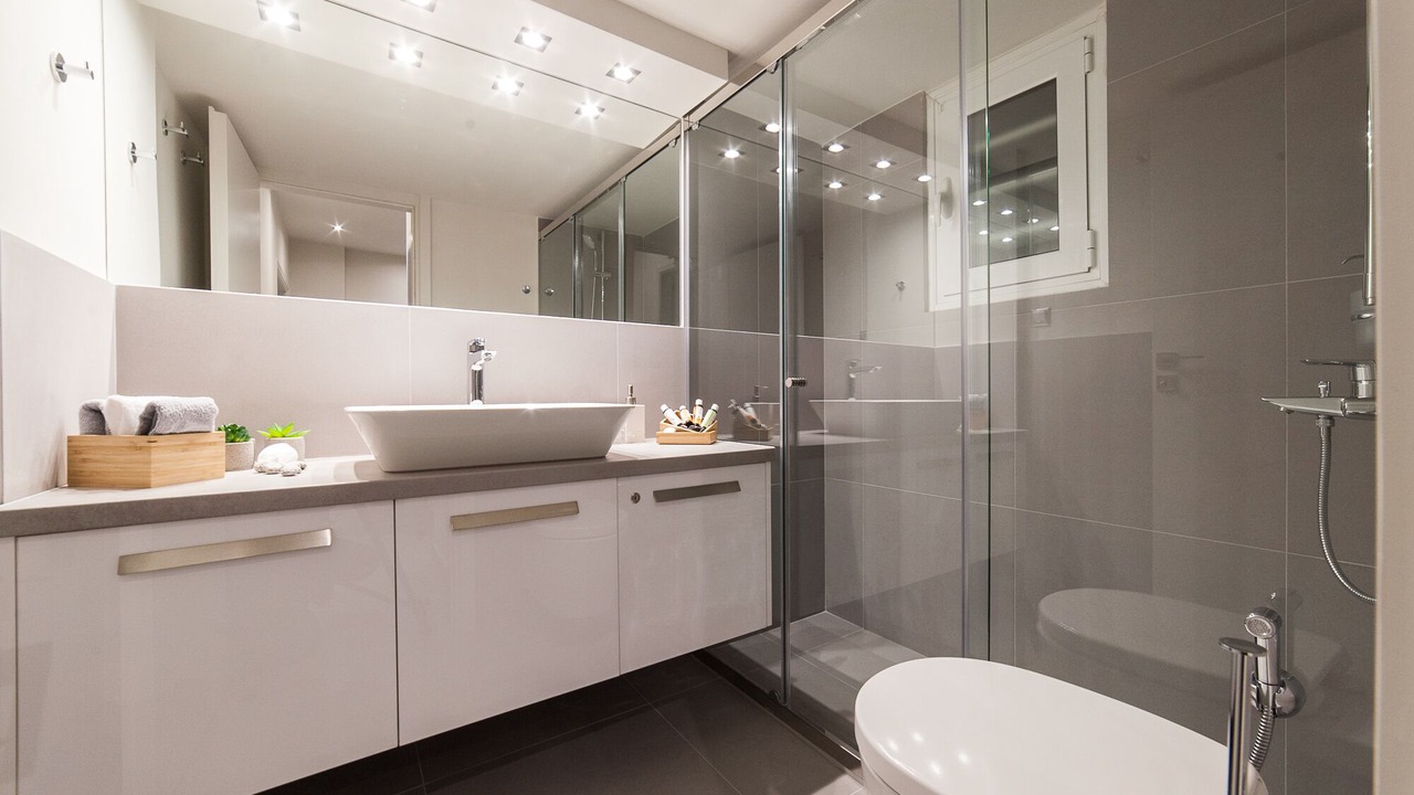 Photo of Bathroom in Makrigianni