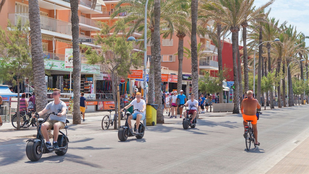 Photo of Others in Son Veri Nou