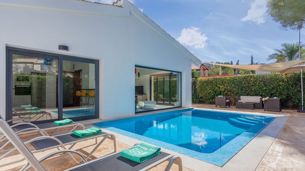 Photo of Outdoor in Son Veri Nou