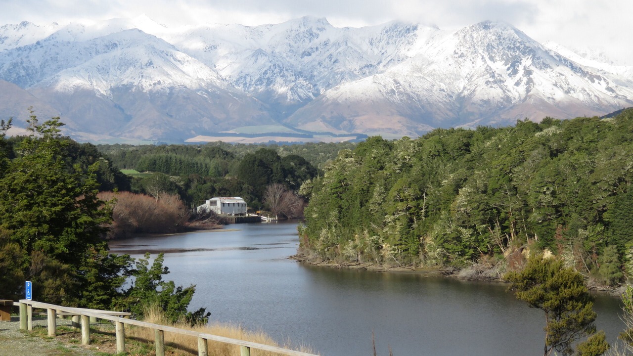 Photo of Others in Manapouri