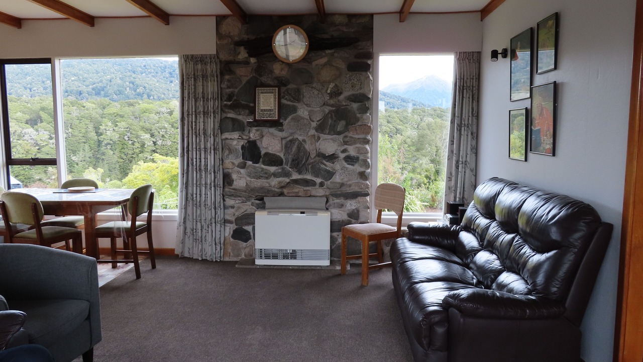 Photo of Livingroom in Manapouri