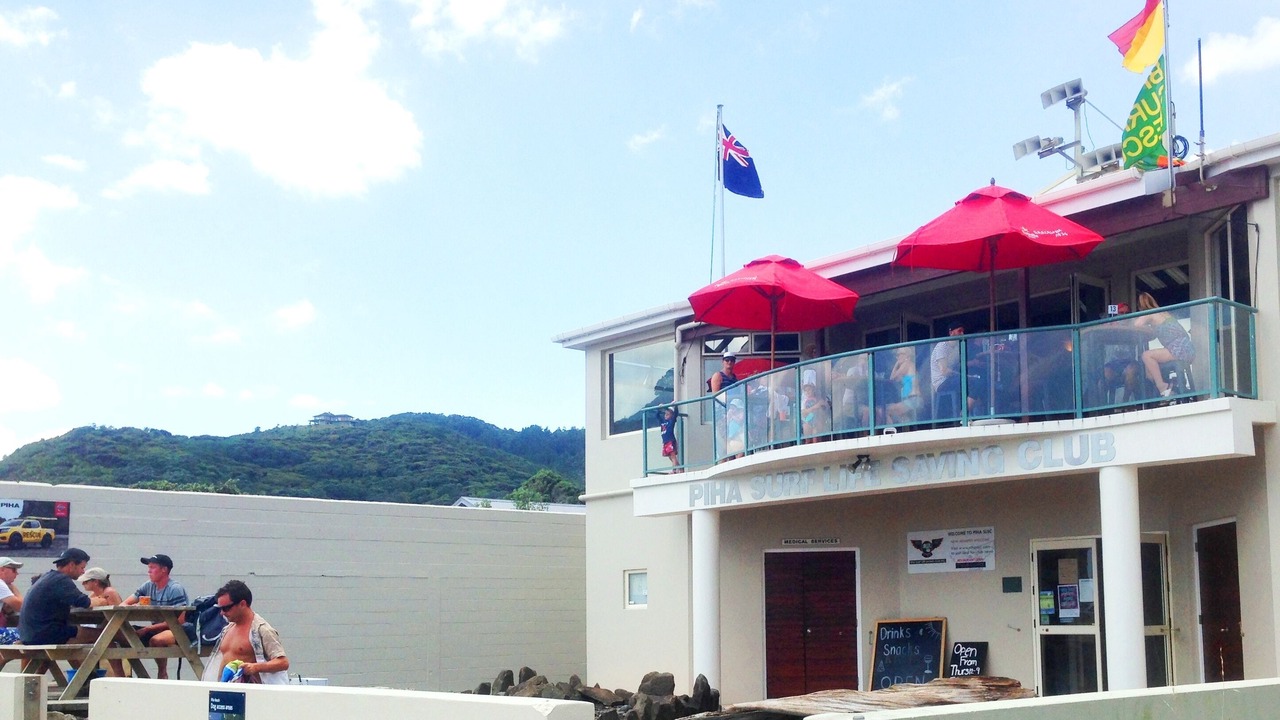 Photo of Others in Piha