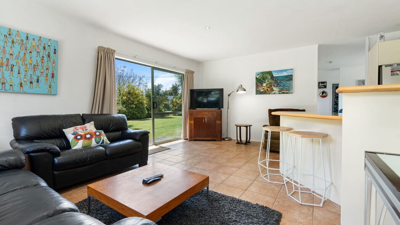 Photo of Livingroom in Matapouri