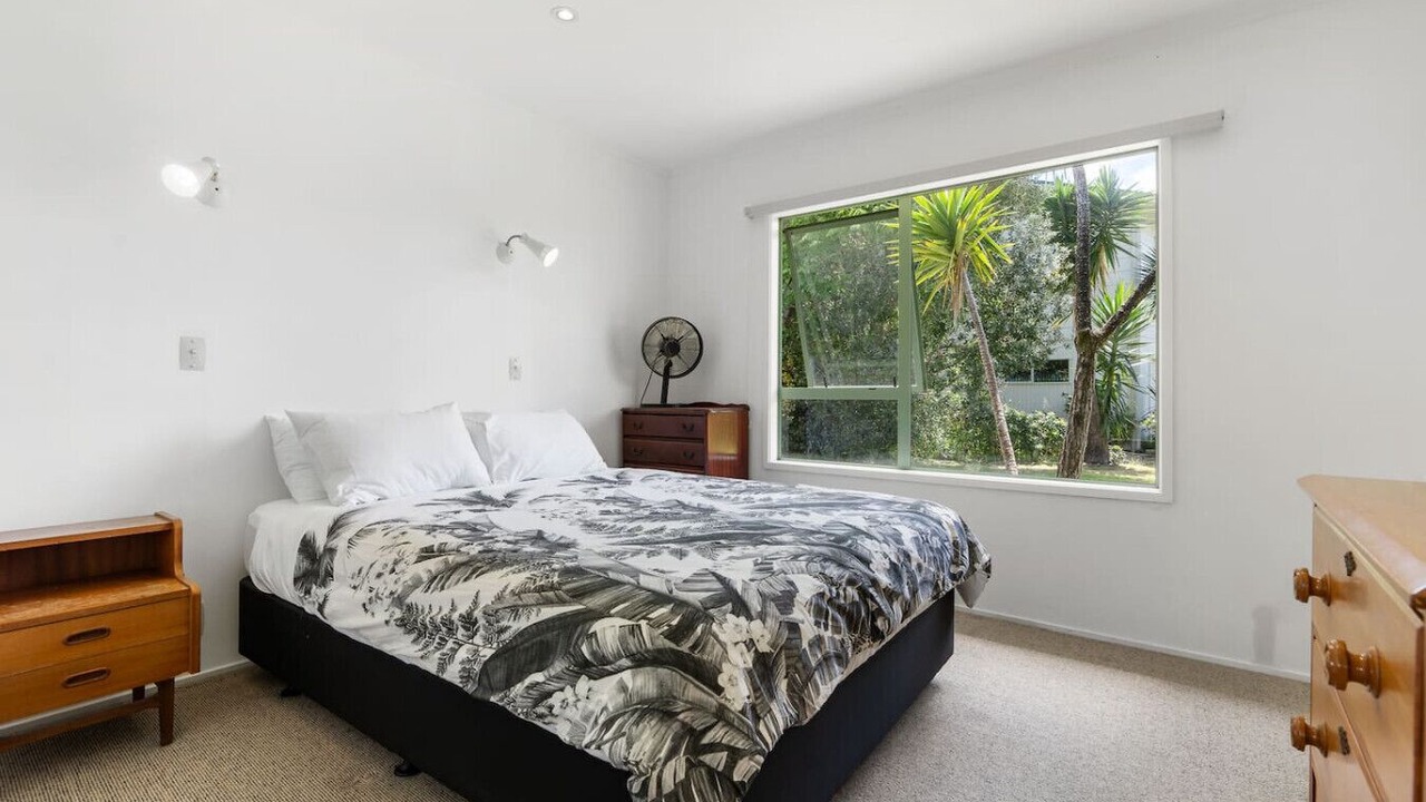 Photo of Bedroom in Matapouri