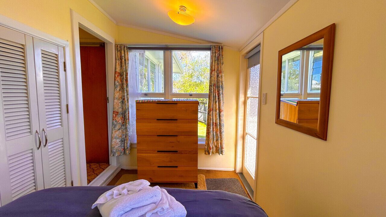 Photo of Bedroom in Matapouri