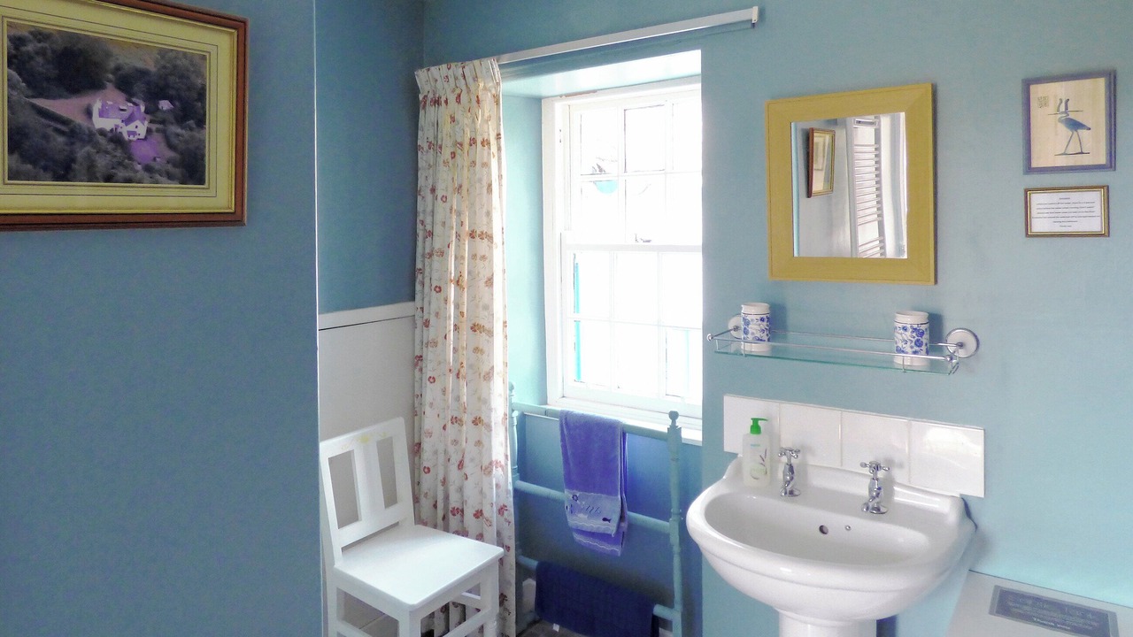 Photo of Bathroom in Gatehouse-of-Fleet