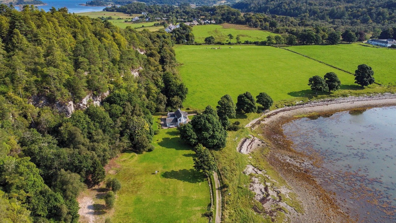 Photo of Others in Appin