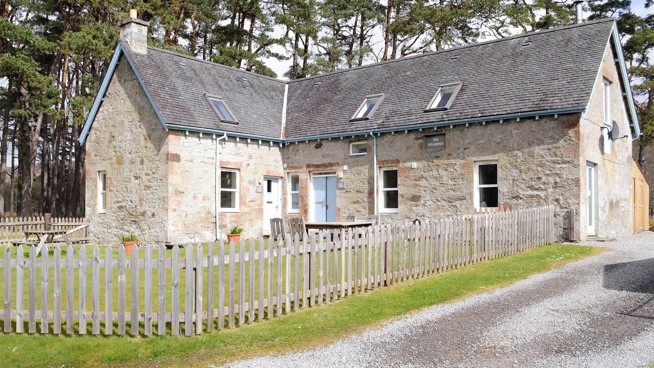 Photo of Others in Lairg