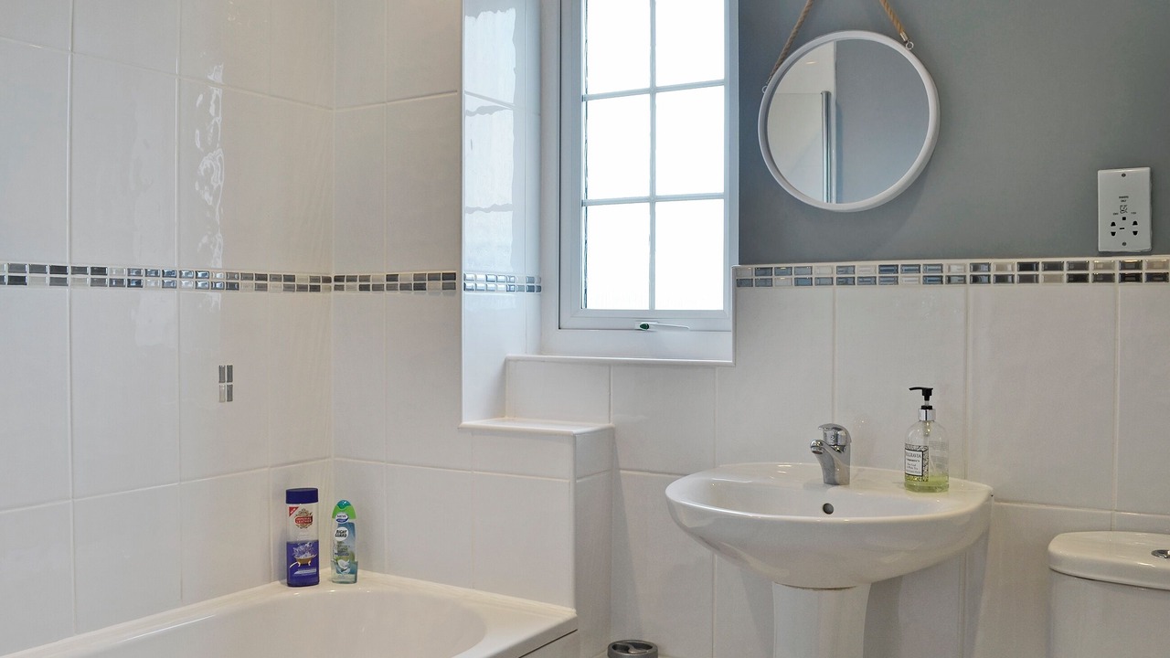 Photo of Bathroom in Garlieston