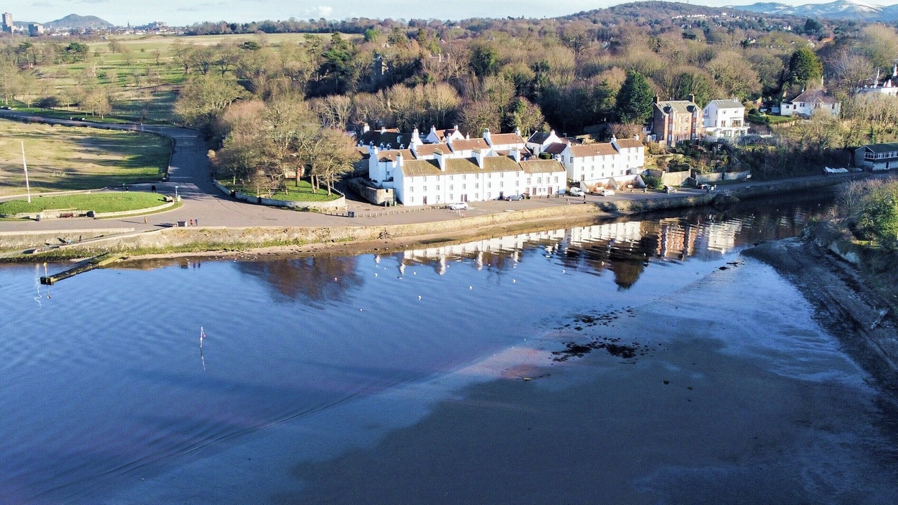 Photo of Others in Cramond