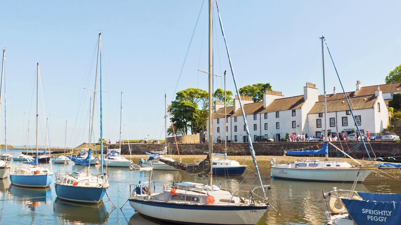 Photo of Others in Cramond