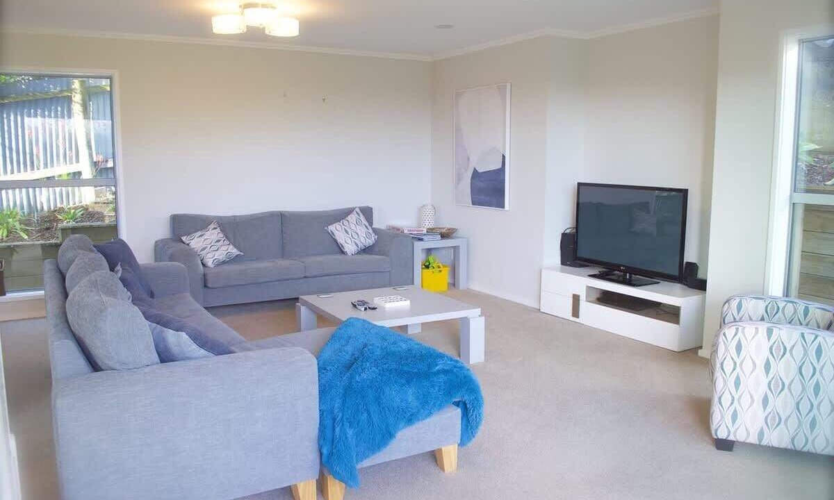 Photo of Livingroom in New Plymouth