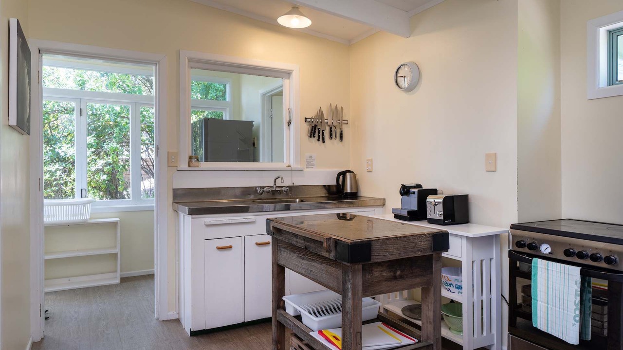 Photo of Kitchen in Onetangi