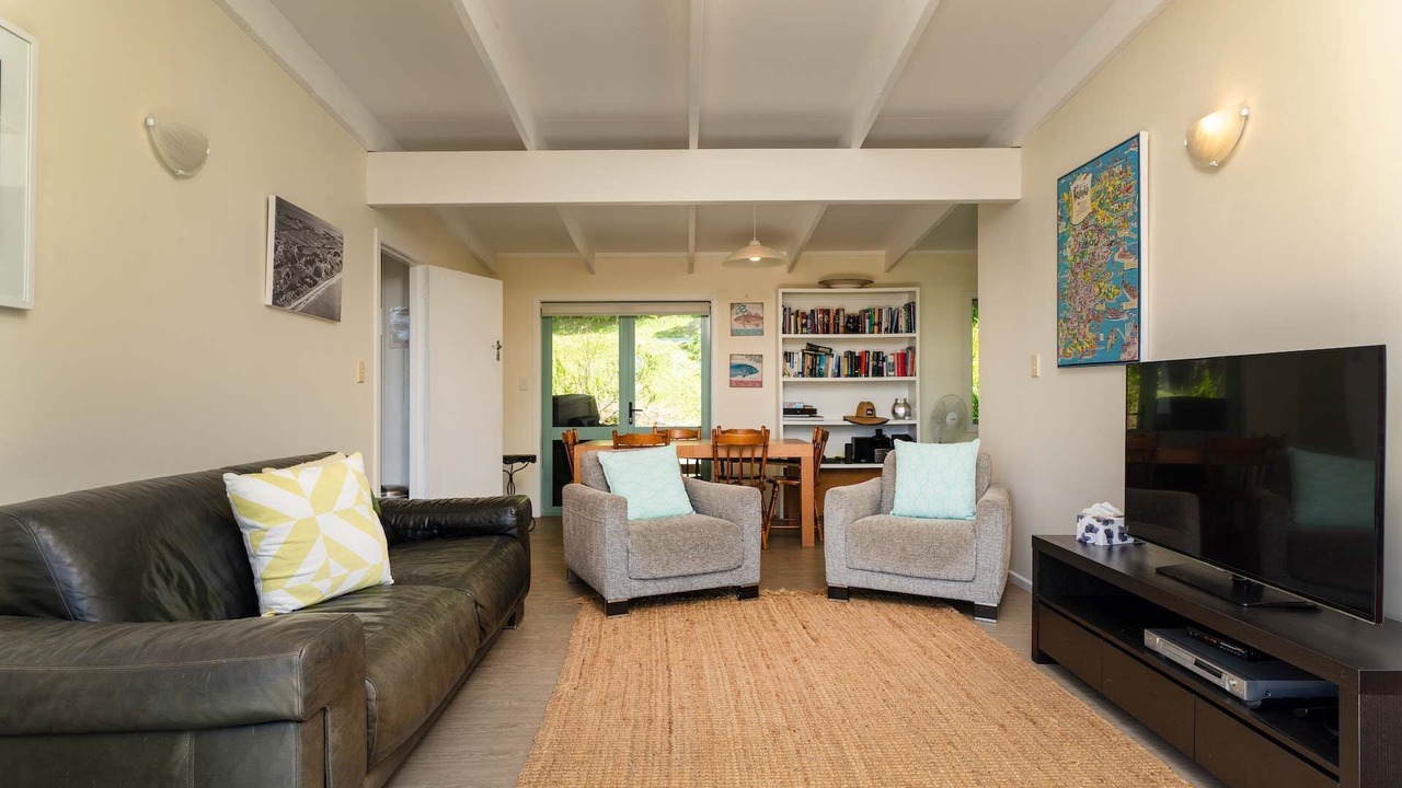 Photo of Livingroom in Onetangi