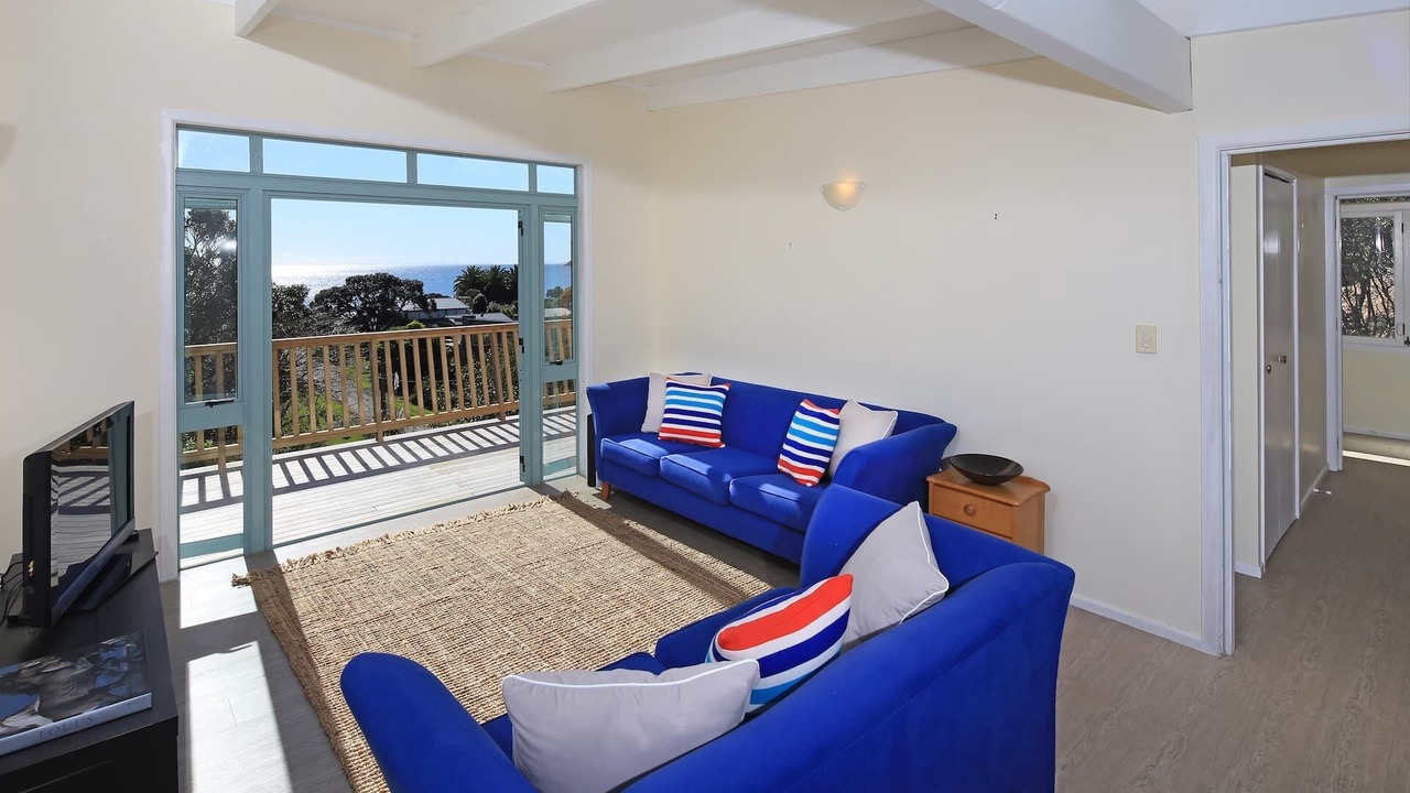 Photo of Livingroom in Onetangi