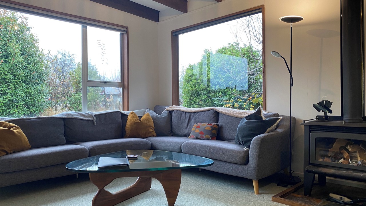 Photo of Livingroom in Albert Town