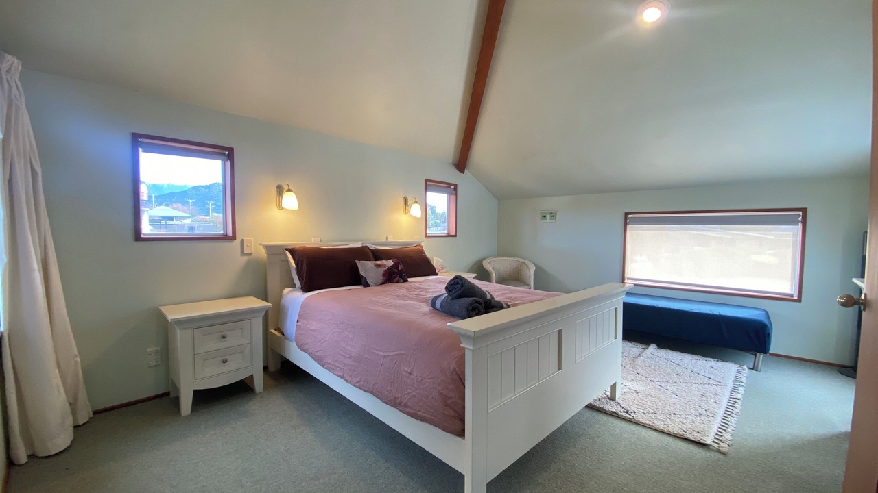 Photo of Bedroom in Albert Town