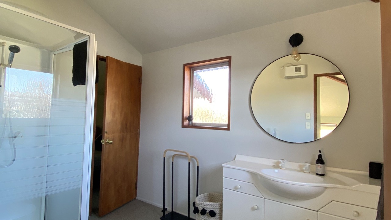 Photo of Bedroom in Albert Town