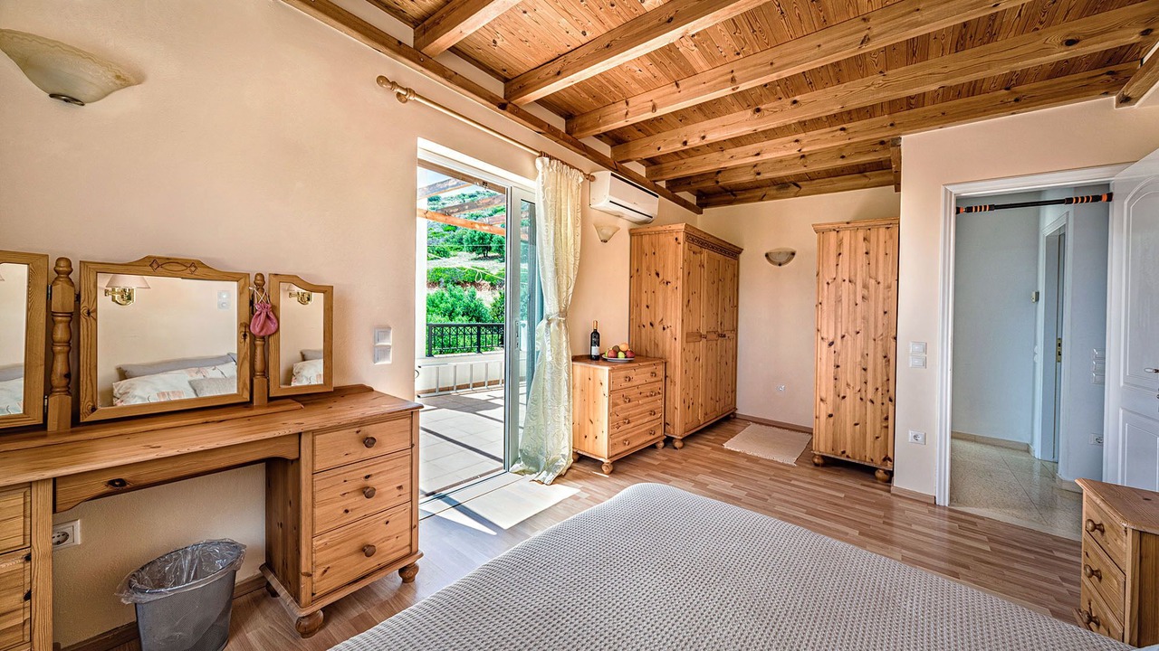 Photo of Bedroom in Vrouhas