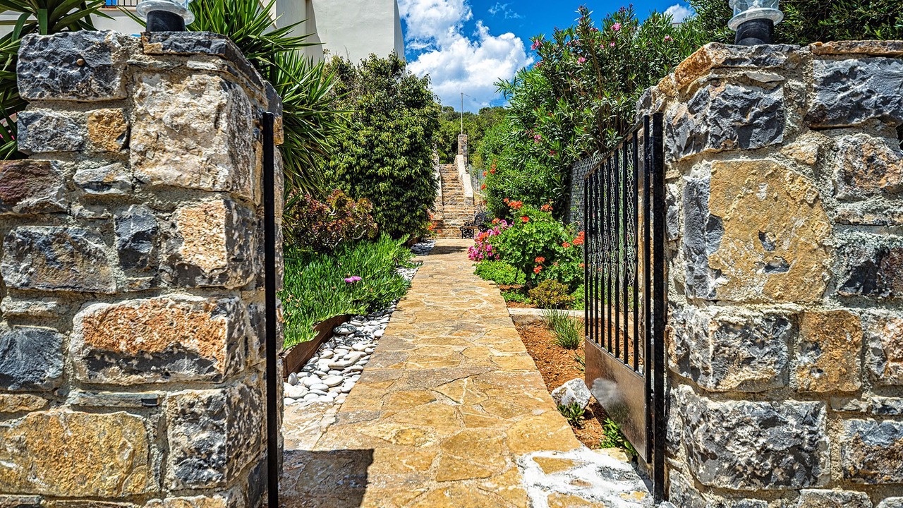 Photo of Outdoor in Vrouhas