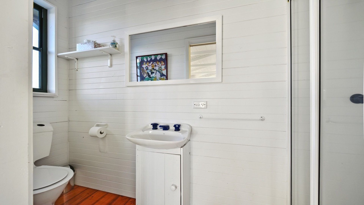 Photo of Bathroom in Low Head